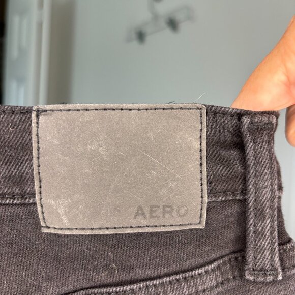 AEROPOSTALE NEW Mom Jean Womens 6R Black Distressed Denim - Picture 6 of 8